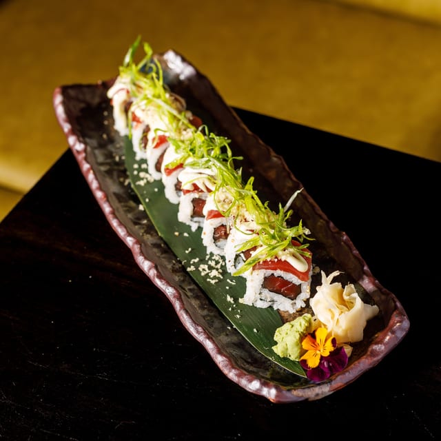 Tuna Roll.